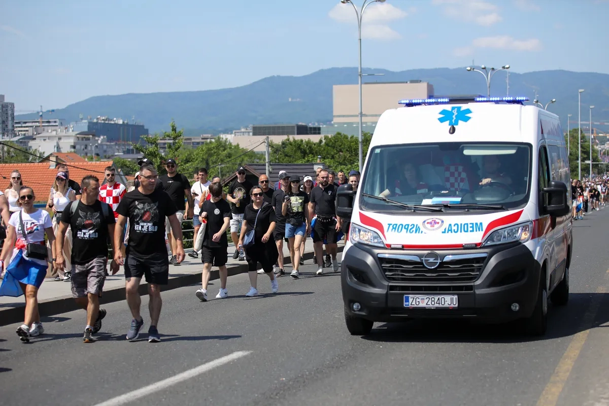 Stožer MUP-a: Privedene 44 osobe, 16 osoba zatražilo medicinsku pomoć